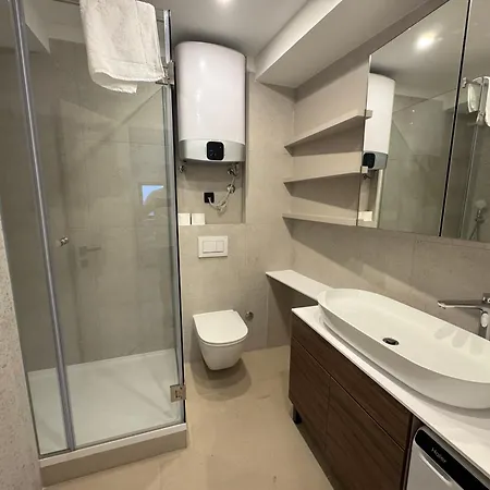 Luxury In Diocletian Palace Гостьовий будинок Спліт