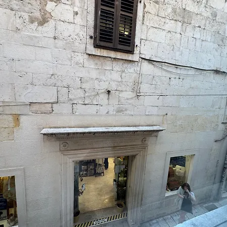 Luxury In Diocletian Palace